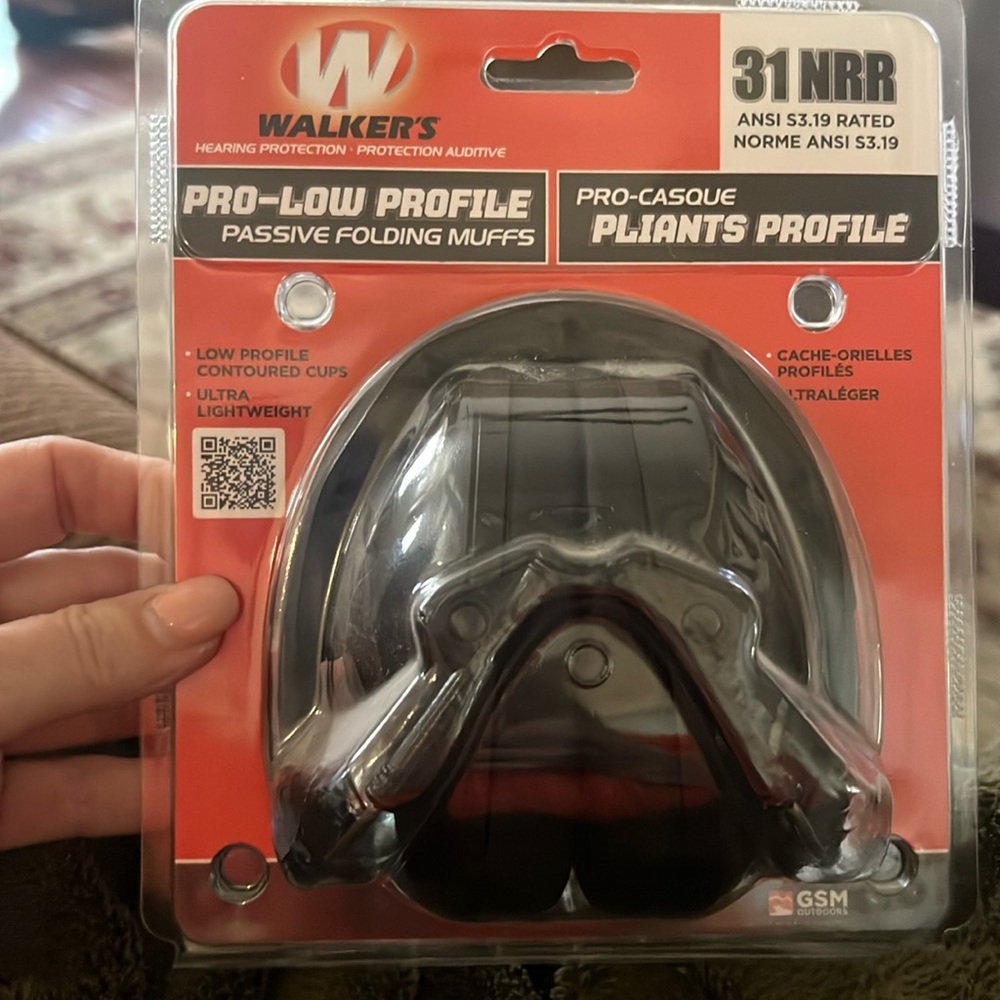 NWOT. Walkers Hearing protection